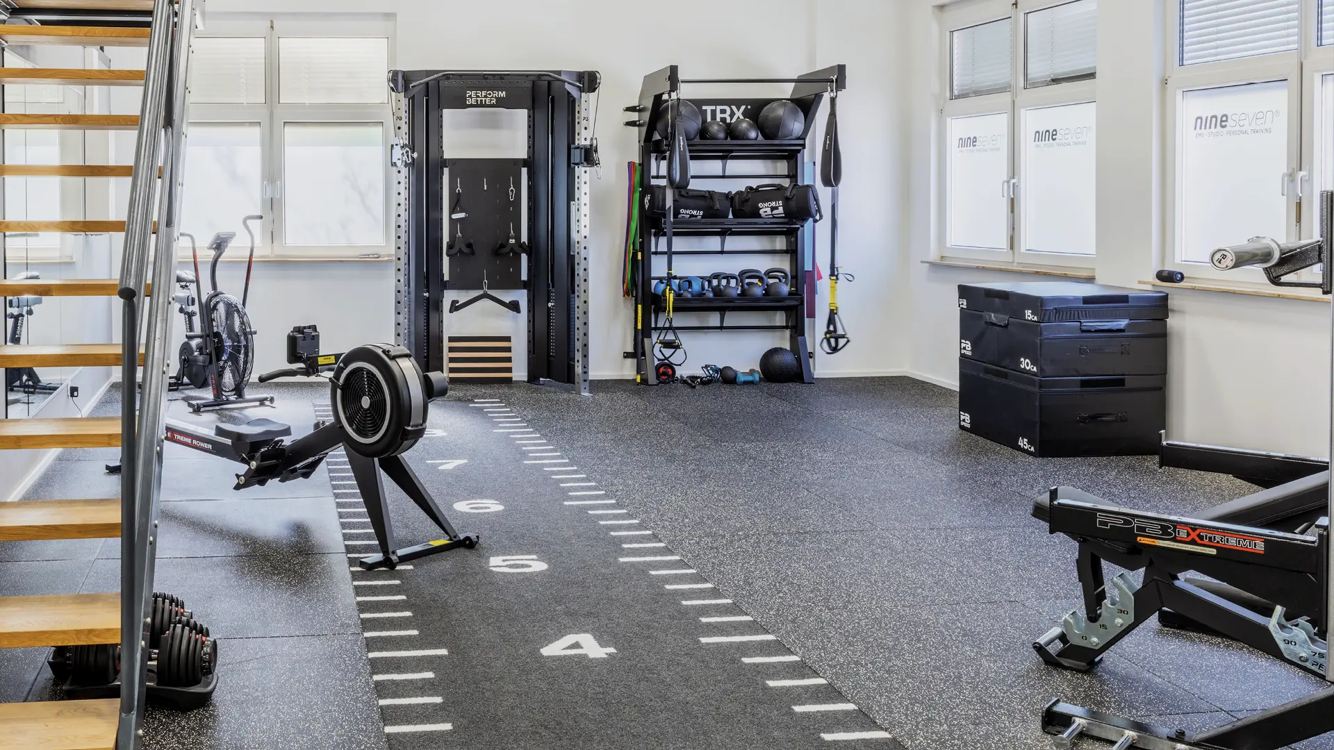 nine7-fitness-studio-slider-desktop9